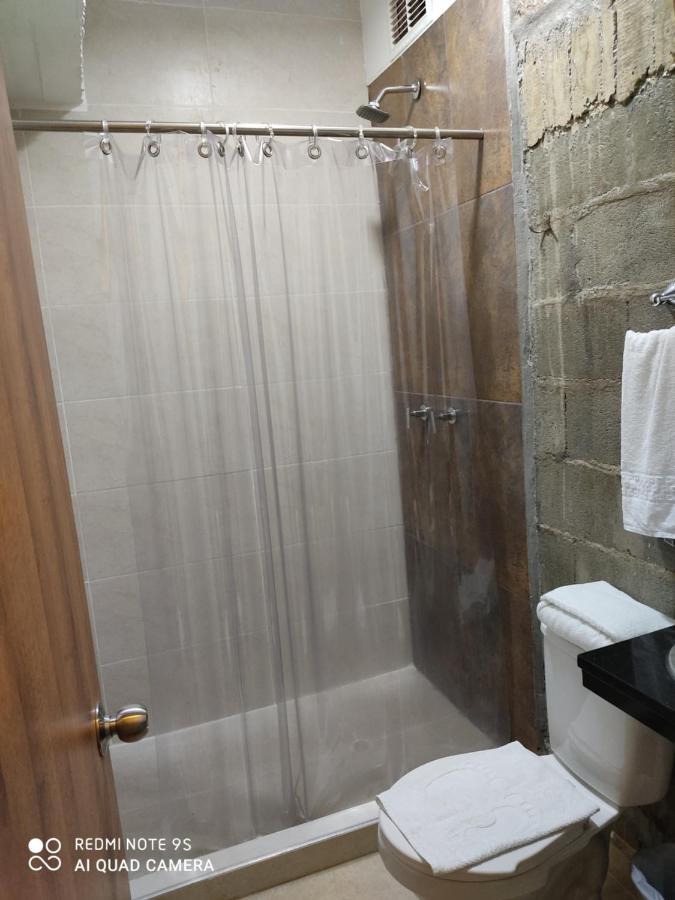 Carriqui Underground Hotel เปเรย์รา ภายนอก รูปภาพ