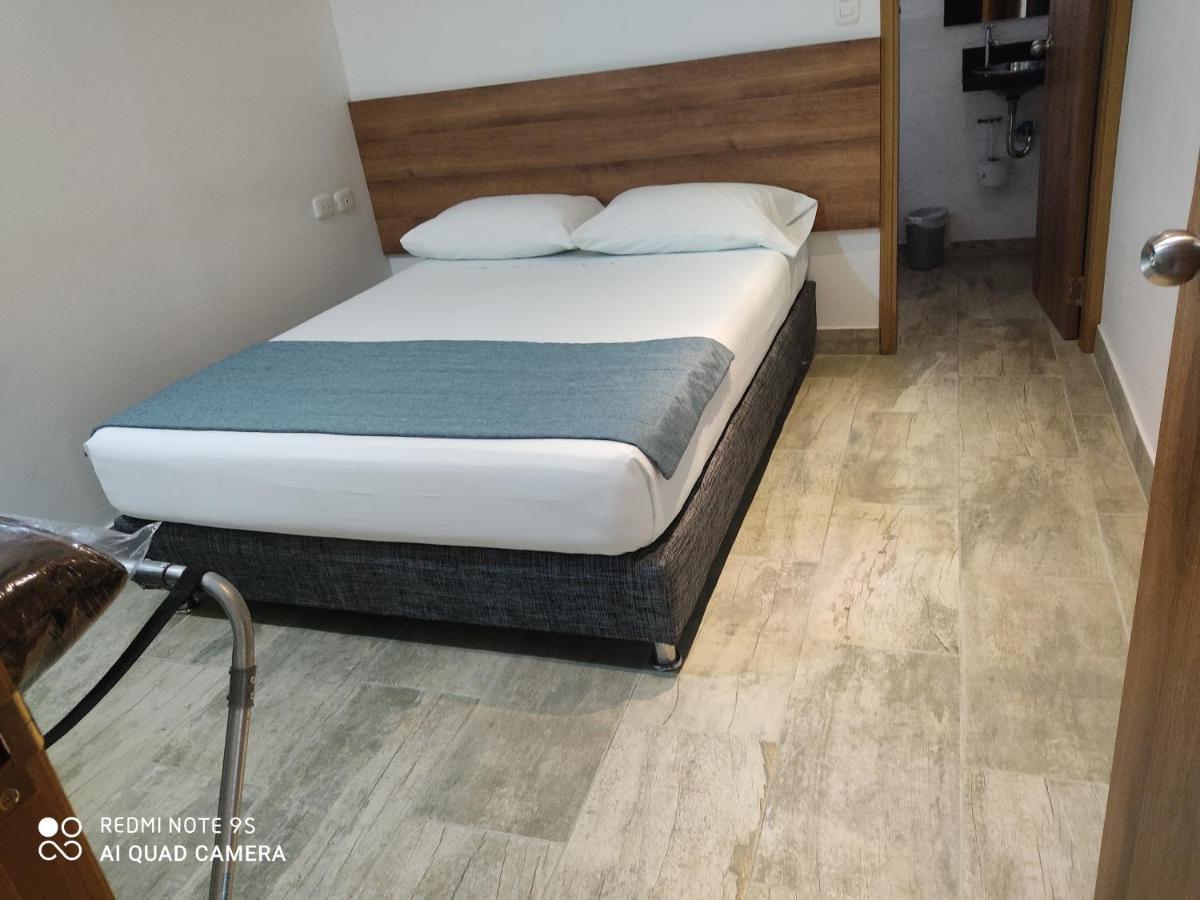 Carriqui Underground Hotel เปเรย์รา ภายนอก รูปภาพ