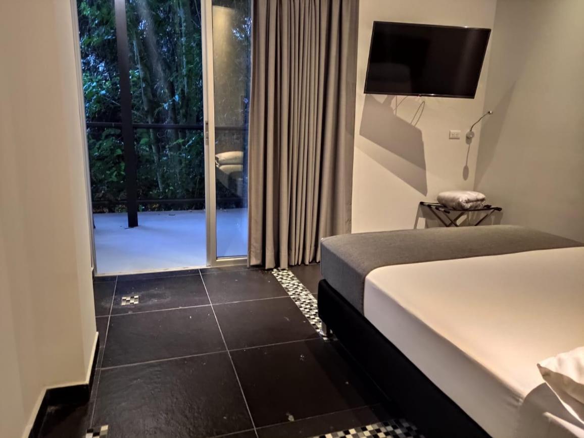Carriqui Underground Hotel เปเรย์รา ภายนอก รูปภาพ